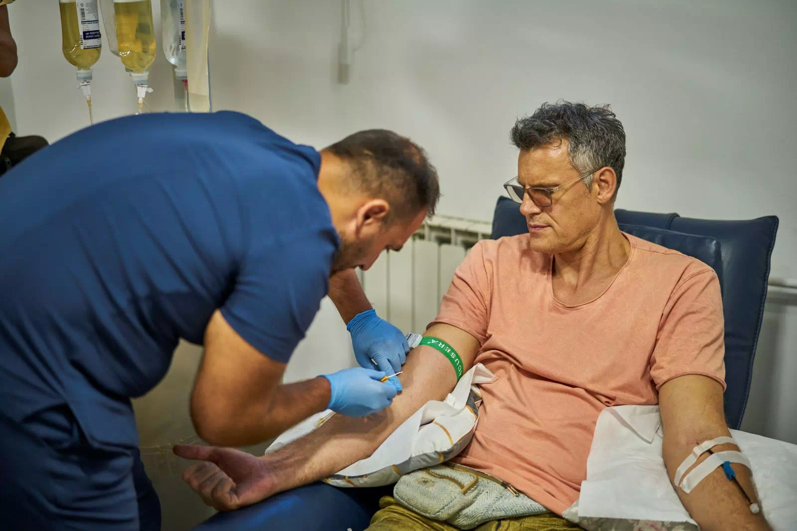 Pacijent tokom tretmana čišćenja krvi